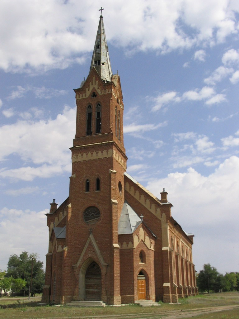 Католическая церковь в волгограде фото